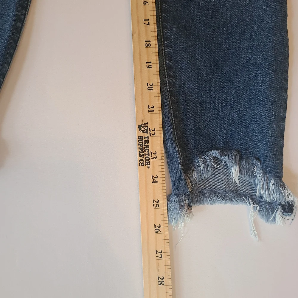 Cello Juniors Ankle Jeans in Blue with Frayed Hem Size 13